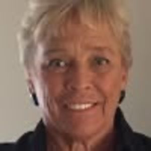 Meet your Posher, Lois